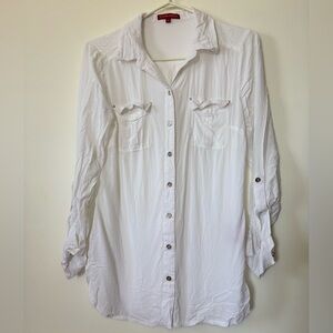 🎉4/30$🎉 White 3/4 Sleeve Notched Collar Button Down Blouse🤍